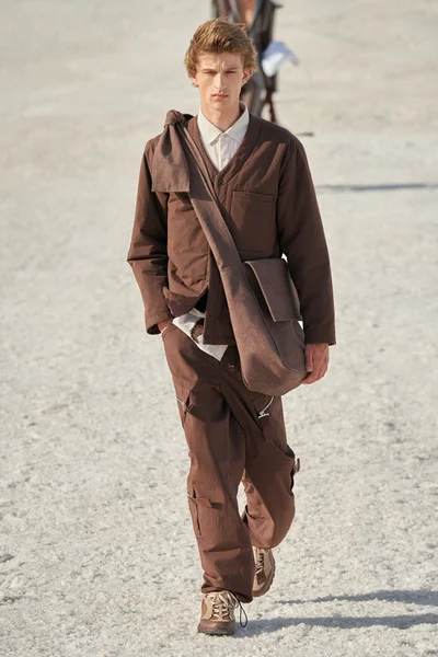Look 39